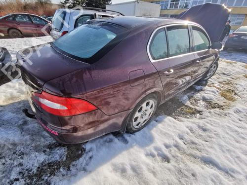 Electronic module SKODA SUPERB II (3T4) 2.0 TDI | BP33098370M83  - Image 9