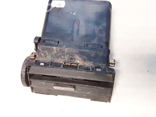 air-vent-ford-kuga-i-2008-2009-2010-2011-2012-33102100 main image