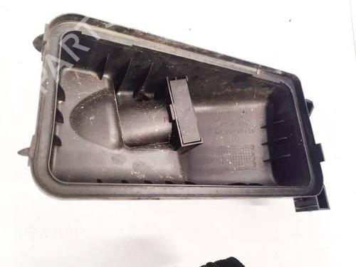 Used Air filter box Air filter box 39183177 39183177