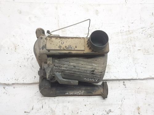 Used Air filter box Air filter box VW TRANSPORTER T4 Van (70A, 70H, 7DA, 7DH) 1.9 D (61 hp) 35878459 35878459