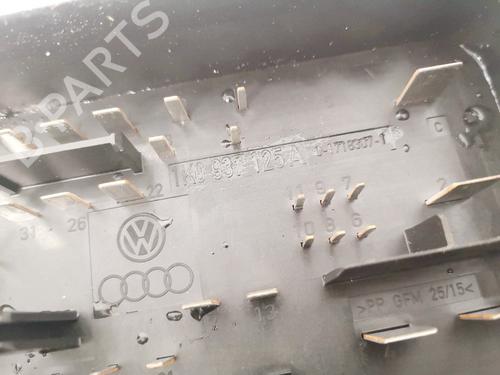 Fuse box VW JETTA III (1K2) 2.5 | BP32904110E1 - Image 3