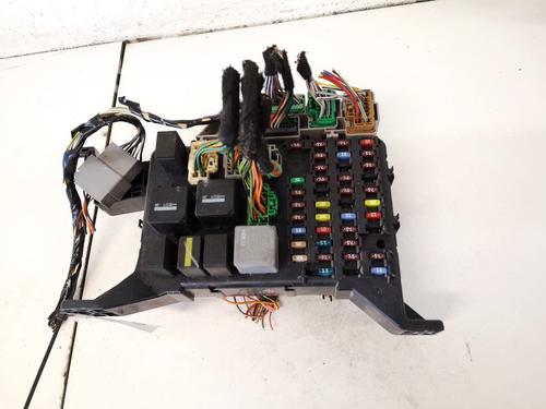 Used Fuse box Fuse box FORD MONDEO III (B5Y) 2.0 16V DI / TDDi / TDCi (90 hp) 32909468 32909468