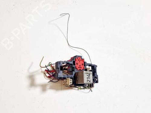 Used Fuse box AUDI A6 C4 (4A2) 2.5 TDI (140 hp) 32571370