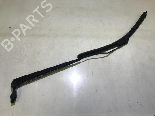 Used Front windshield wiper arm Front windshield wiper arm 33490472 33490472