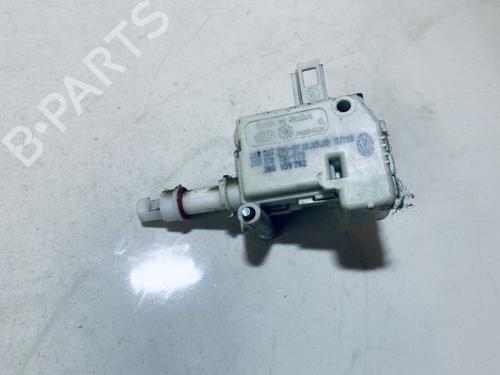Used Fuel door actuator Fuel door actuator 35588956 35588956