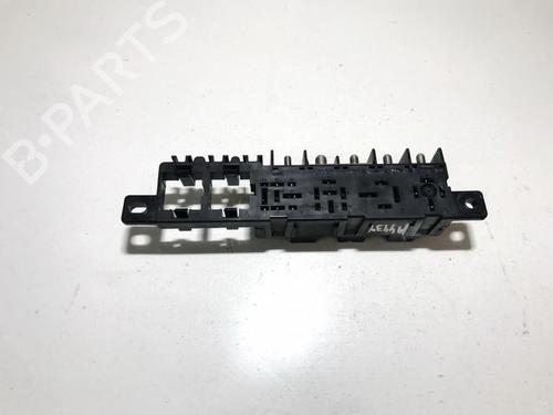 Used Fuse box Fuse box VW PASSAT B5 Variant (3B5) 1.9 TDI (90 hp) 33505618 33505618