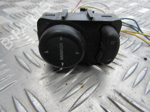 Spejlkontakt Spejlkontakt CHRYSLER 300M (LR) 3.5 V6 24V (252 hp) 35682213 35682213