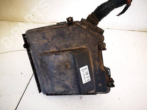 Used Fuse box Fuse box 32573046 32573046