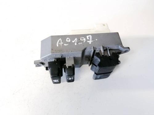 Used Switch Switch TOYOTA YARIS (_P9_) 1.4 D-4D (NLP90_, NLP90R) (90 hp) 32951671 32951671