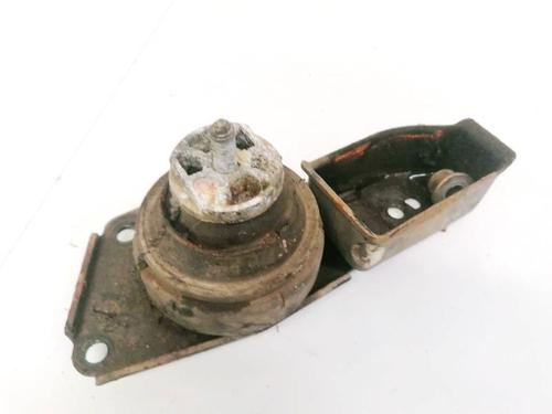 Used Engine mount Engine mount VW SHARAN (7M8, 7M9, 7M6) 1.9 TDI (110 hp) 32923634 32923634