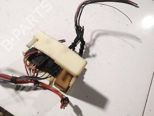 Fuse box BMW 3 Touring (E46) 320 d | BP32566387E1