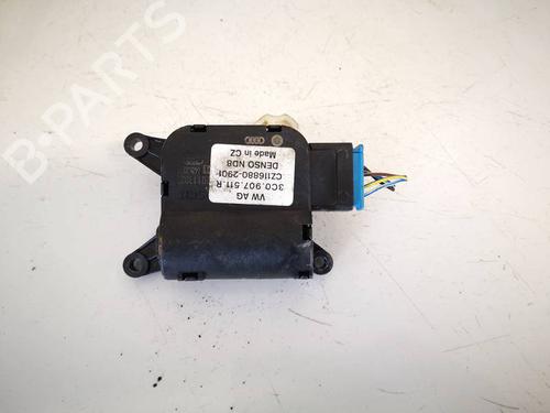 Used Electronic module SKODA SUPERB II (3T4) 2.0 TDI (140 hp) 32581011