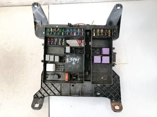 Used Fuse box RENAULT ESPACE III (JE0_) 2.0 (JE0A) (114 hp) 32956155