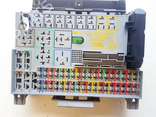 Used Fuse box Fuse box OPEL VECTRA B (J96) 2.0 DTI 16V (F19) (101 hp) 33520946 33520946