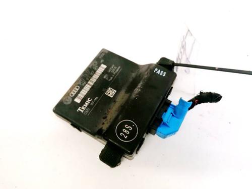 Used Electronic module Electronic module SKODA OCTAVIA II (1Z3) 2.0 TDI (140 hp) 32925444 32925444