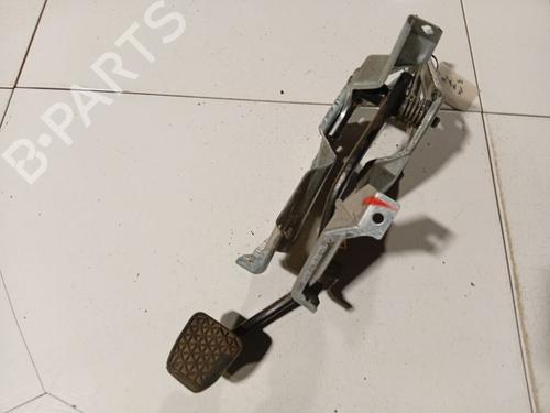 pedal-opel-astra-g-hatchback-t98-1998-1999-2000-2001-2002-2003-2004-2005-2006-2007-2008-2009-34907032 main image