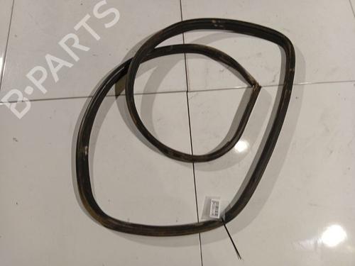 Goma contorno puerta Goma contorno puerta TOYOTA AURIS (_E15_) 2.0 D-4D (ADE150_, ADE150R) (126 hp) 37063918 37063918