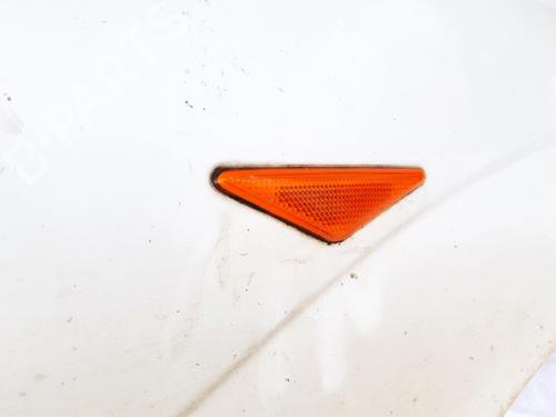 Højre side indikator Højre side indikator FORD FOCUS I (DAW, DBW) 1.8 Turbo DI / TDDi (90 hp) 35599017 35599017