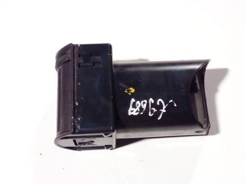 Luftventilen AUDI A6 C4 Avant (4A5) 2.5 TDI (116 hp) 32966877