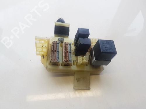 fuse-box-mitsubishi-space-star-mpv-dg_a-1998-1999-2000-2001-2002-2003-2004-33063926 main image