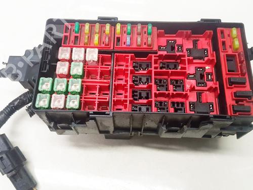 Used Fuse box Fuse box FORD TRANSIT Van (FA_ _) 2.0 DI (FAE_, FAF_, FAG_) (86 hp) 33102974 33102974