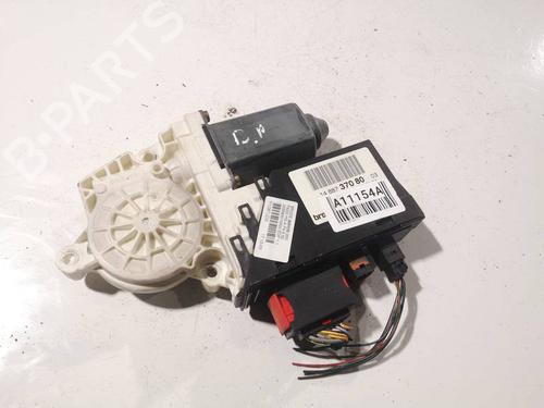 Used Right front window motor Right front window motor 34758362 34758362