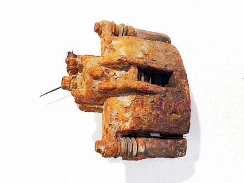 Etrier avant gauche Etrier avant gauche 37413088 37413088