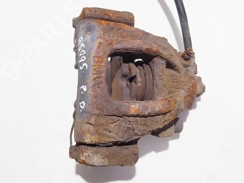 Used Right front brake caliper Right front brake caliper MINI MINI (R50, R53) Cooper (116 hp) 35860326 35860326