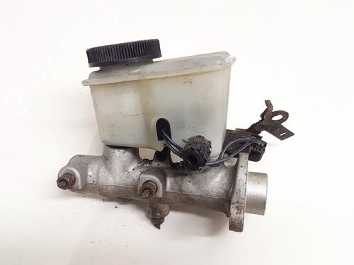 Used Brake master cylinder Brake master cylinder MAZDA 626 IV Hatchback (GE) 2.0 D GLX Comprex (GEFP) (75 hp) 35880485 35880485