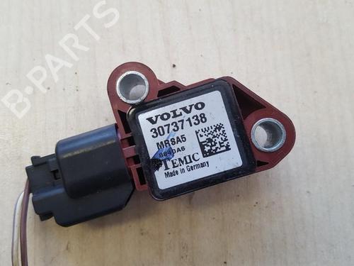 electronic-module-volvo-v50-545-2003-2004-2005-2006-2007-2008-2009-2010-2011-2012-33504452 main image
