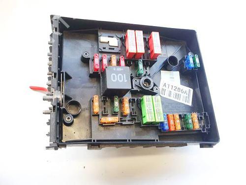 Used Fuse box Fuse box SKODA SUPERB II (3T4) 2.0 TDI (140 hp) 33279846 33279846