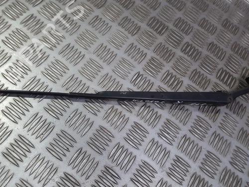 Used Front windshield wiper arm Front windshield wiper arm TOYOTA LAND CRUISER 90 (_J9_) 3.0 TD (KZJ90_, KZJ95_, KZJ90R, KZJ95R, KZJ90W, KZJ95W) (125 hp) 33495908 33495908
