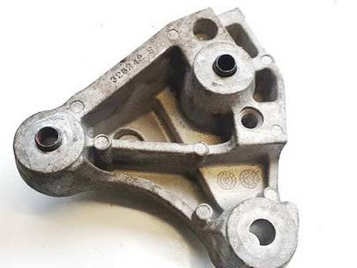 Used Support PEUGEOT 208 I (CA_, CC_) 1.2 VTI 82 (82 hp) 32563799