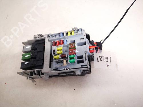 Used Fuse box CHEVROLET CRUZE Hatchback (J305) 2.0 CDI (163 hp) 32931783