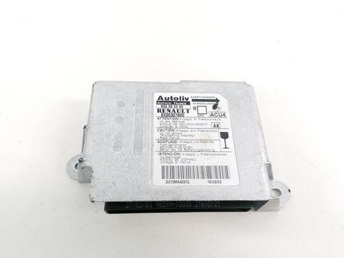 ecu-airbags-renault-megane-ii-bm01_-cm01_-2001-2002-2003-2004-2005-2006-2007-2008-2009-2010-2011-2012-33082474 main image