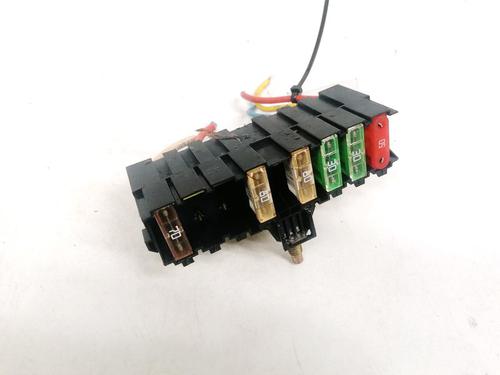 Used Fuse box CITROËN C4 I (LC_) 1.6 HDi (90 hp) 33092111