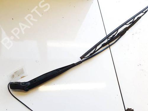 front-windshield-wiper-arm-mercedes-benz-a-class-w168-1997-1998-1999-2000-2001-2002-2003-2004-2005-33489627 main image