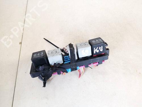 Fuse box VW GOLF VI (5K1) 2.0 TDI | BP32945994E1 - Image 2