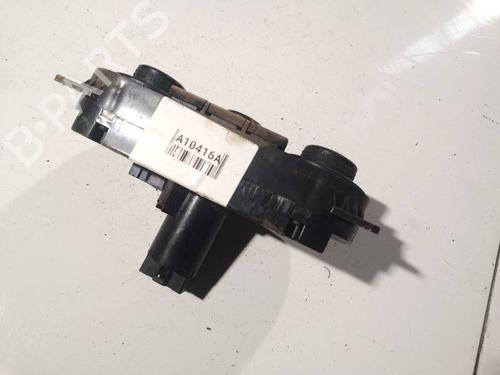 Used Climate control Climate control 38574140 38574140
