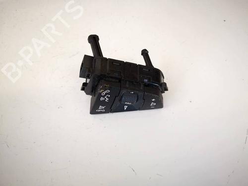 Used Steering wheel controls Steering wheel controls CHEVROLET CRUZE Hatchback (J305) 1.4 (140 hp) 34946425 34946425