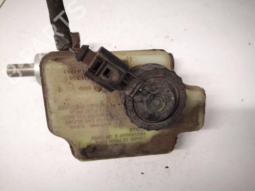 Used Brake fluid reservoir Brake fluid reservoir 37863836 37863836