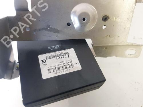 electronic-module-mercedes-benz-s-class-w220-v220-1998-1999-2000-2001-2002-2003-2004-2005-32877087 main image