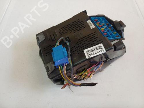 Used Fuse box Fuse box 32535749 32535749
