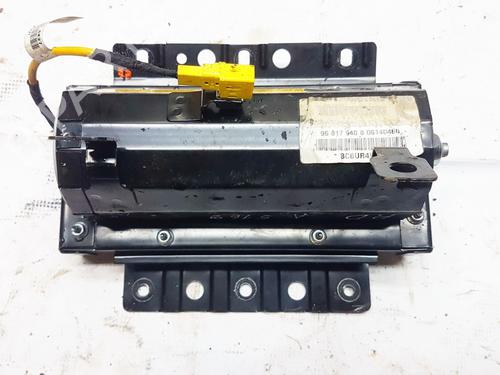 Used Passenger airbag Passenger airbag CHEVROLET CAPTIVA (C100, C140) 2.0 D (150 hp) 33100980 33100980