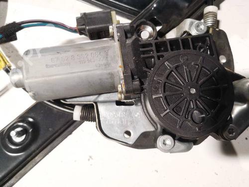 Used Right front window motor Right front window motor 34958958 34958958