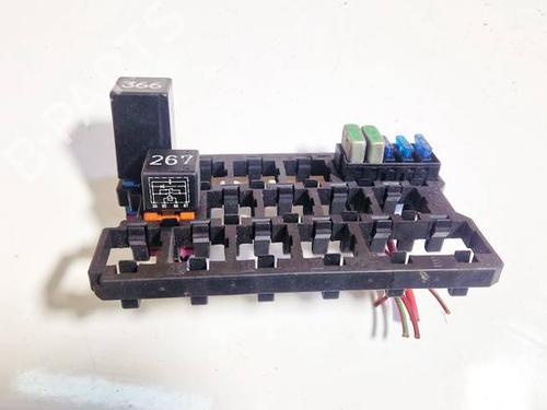 Used Fuse box AUDI A6 C4 (4A2) 2.5 TDI (140 hp) 32571650