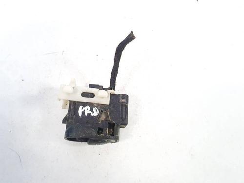 switch-mercedes-benz-c-class-w203-2000-2001-2002-2003-2004-2005-2006-2007-32921275 main image