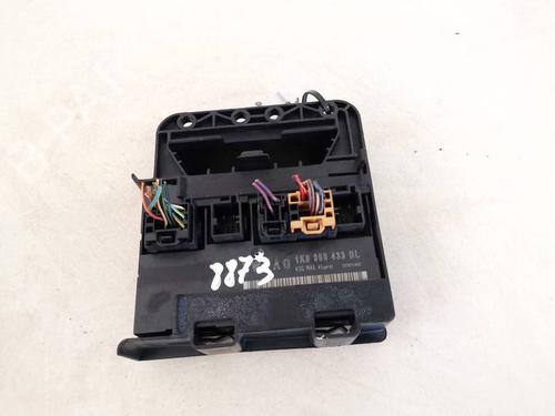 Used Electronic module Electronic module VW GOLF V (1K1) 2.0 TDI (140 hp) 35327977 35327977