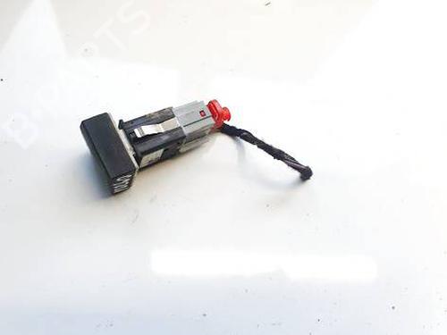 Used Switch Switch SKODA YETI (5L) 2.0 TDI (140 hp) 35031181 35031181