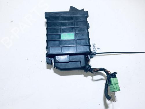 Used Engine control unit (ECU) Engine control unit (ECU) AUDI 80 B3 Saloon (893, 894, 8A2) 1.8 S (90 hp) 33075543 33075543